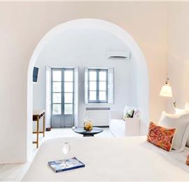7 bed villa with pool near Akrotiri, Santorini, sleeps 14